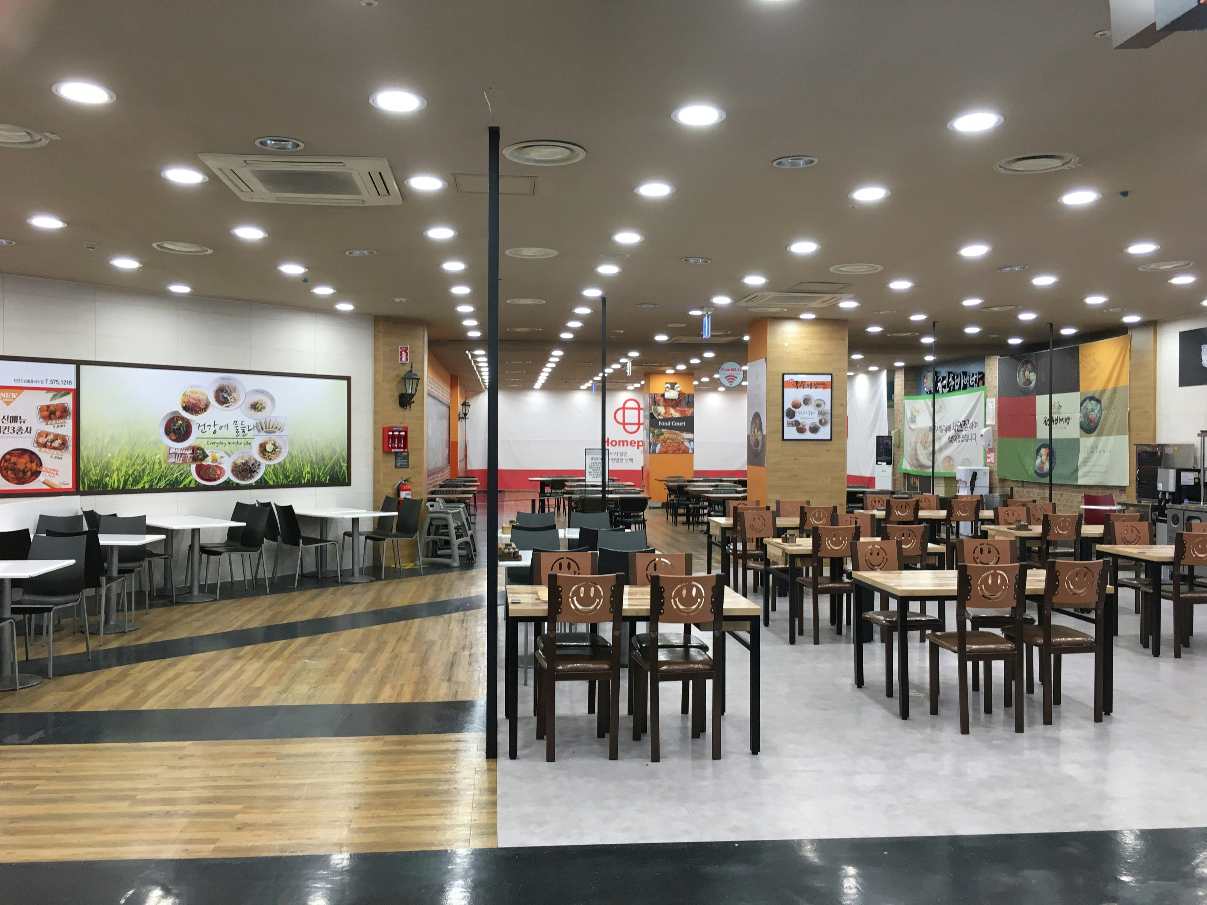 Delicious and authentic Indian thali meal from Hello2India food court in Herndon.